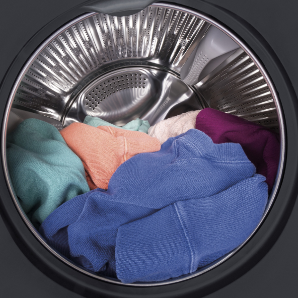 Ensemble laveuse/sécheuse frontal 24″ GE (déballé)