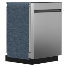 Lave-vaisselle encastré 24″ GE de 47 dB avec cuve haute et 3 paniers (déballé)