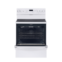 Cuisinière électrique à convection véritable 30″ GE avec four de 5 pi³ blanche (déballée)