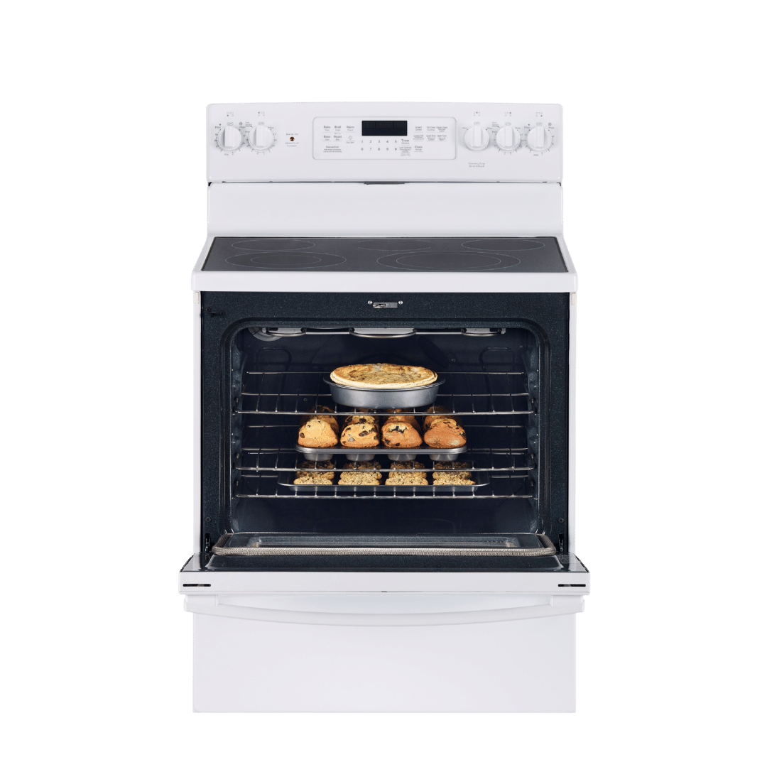 Cuisinière électrique à convection véritable 30″ GE avec four de 5 pi³ blanche (déballée)